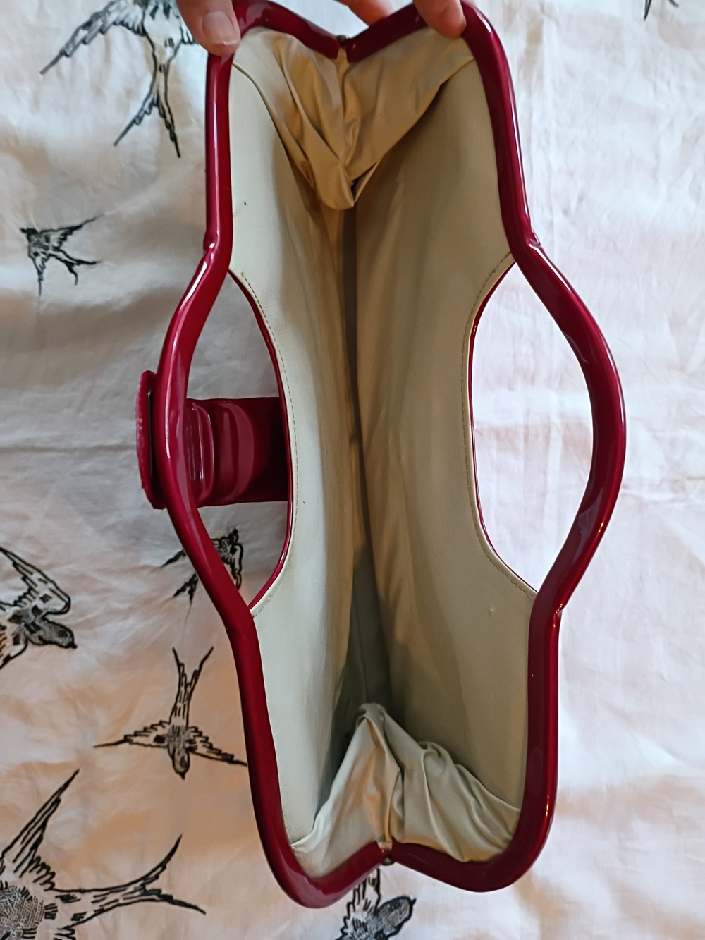 Glossy Red Patent Handle Clutch with Gold-Tone Hardware - Picture 8 of 14